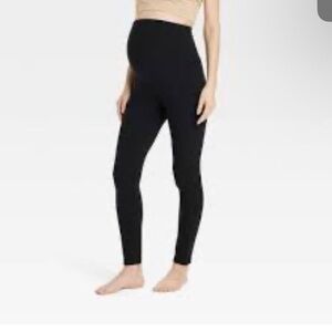 Over Belly Knit Maternity Leggings Maternity by Ingrid & Isabel Black Medium NWT